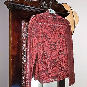 🥰 Vintage Red Lace Blouse